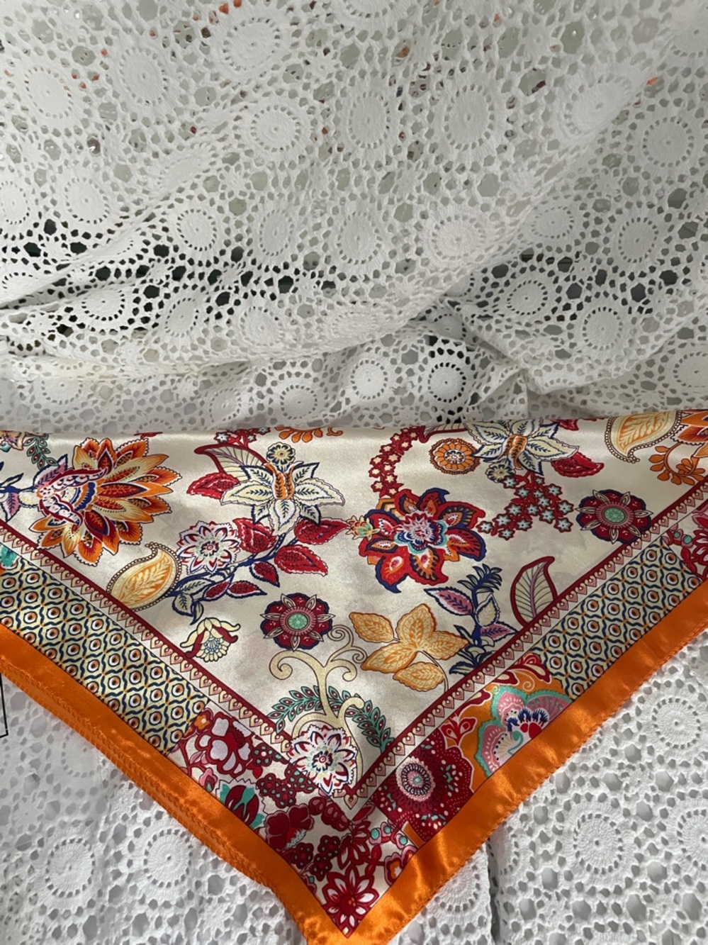 Floral Paisley Satin Scarf in Cream and Orange   20 x 20 New - Picture 3 of 5